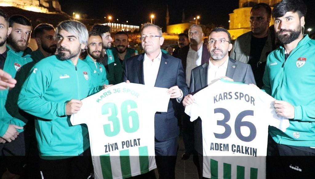 Vali Polat ve Milletvekili Çalkın’a 36 numaralı forma