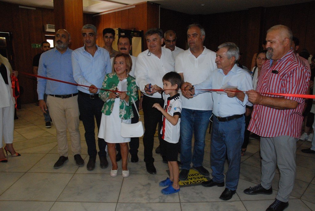 Adana’da “Aşık Veysel Fotoğraf Sergisi” açıldı