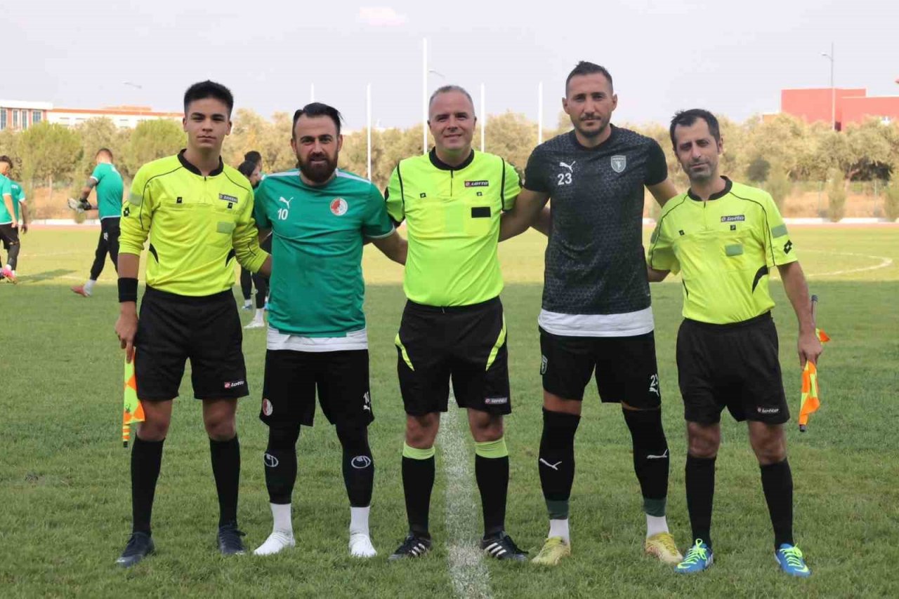 Efeler, son hazırlık maçından galip ayrıldı