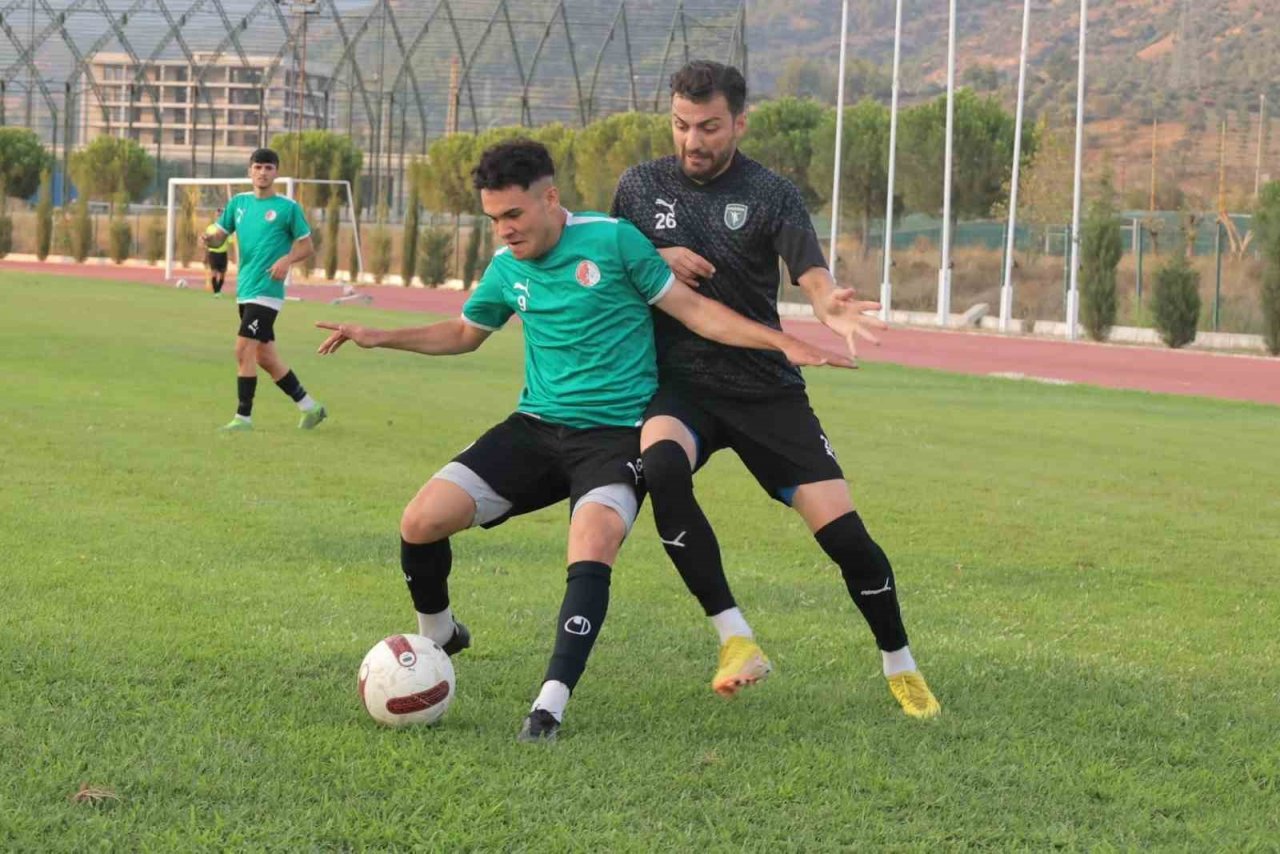 Efeler, son hazırlık maçından galip ayrıldı