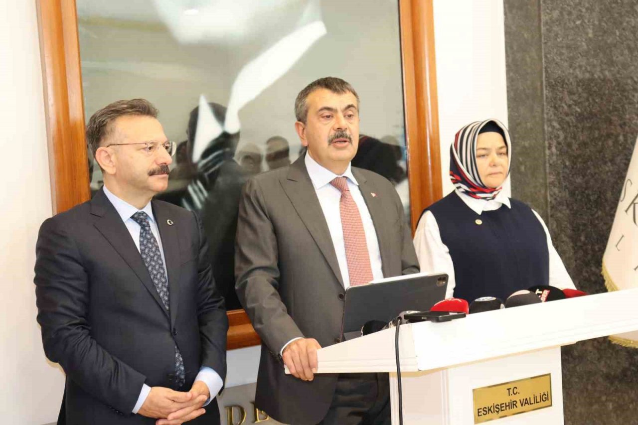 Milli Eğitim Bakanı Tekin: “Yerel yöneticilerin tamamından arsa konusunda destek bekliyoruz”