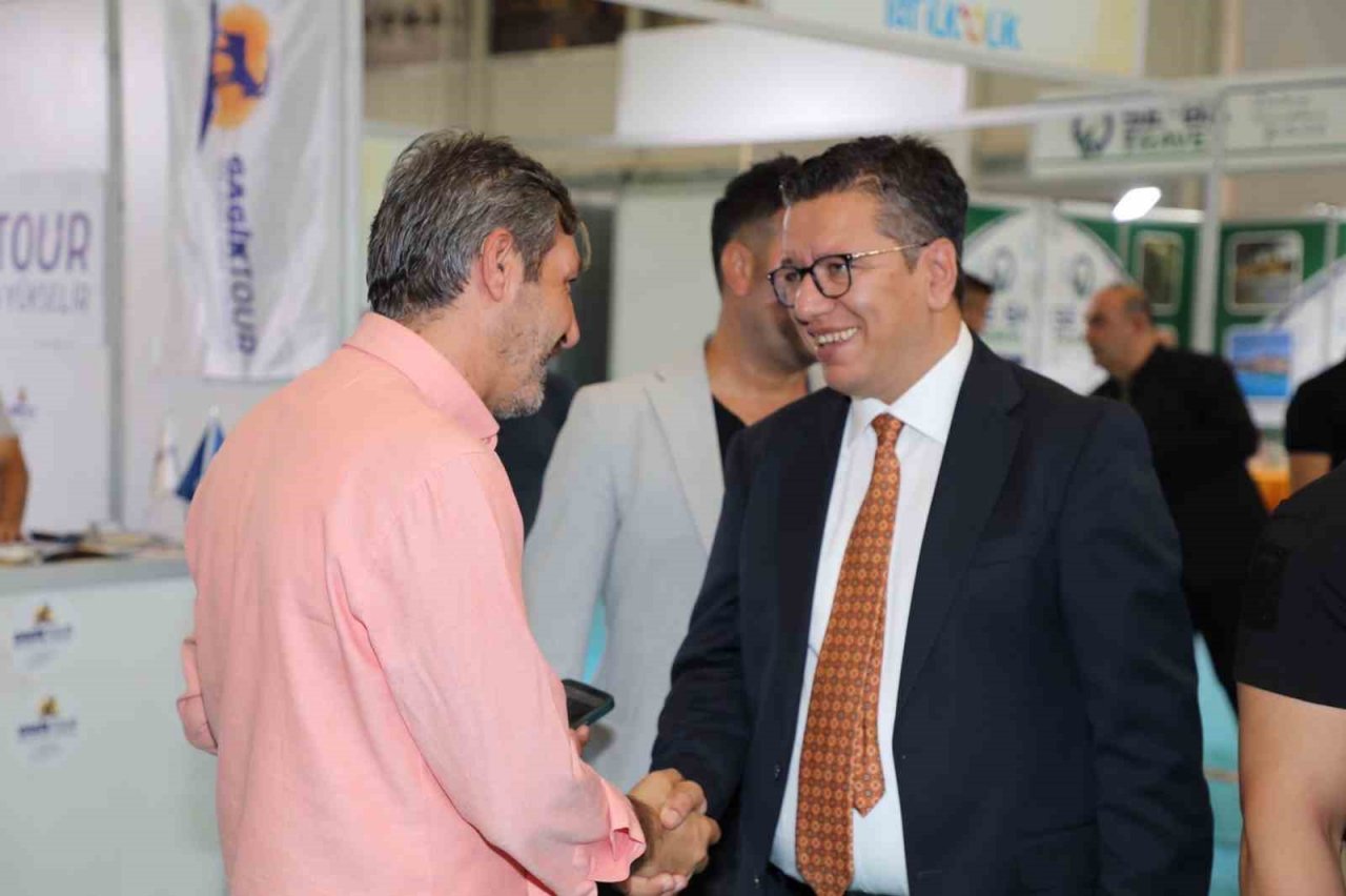 Halfeti Belediyesi buluşmalarda yerini aldı