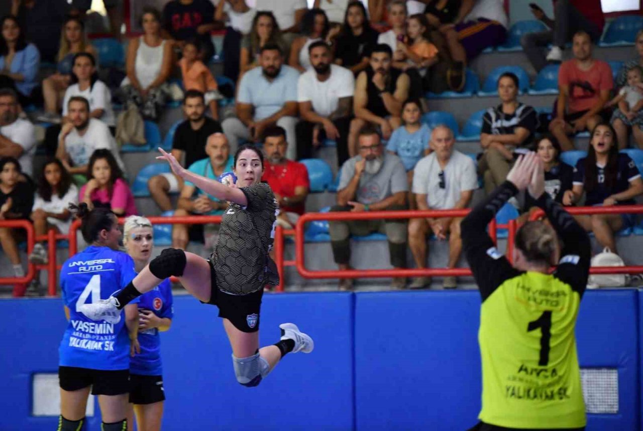 Konyaaltı Belediye SK Kadın Hentbol Takımı, sezona galibiyetle başladı