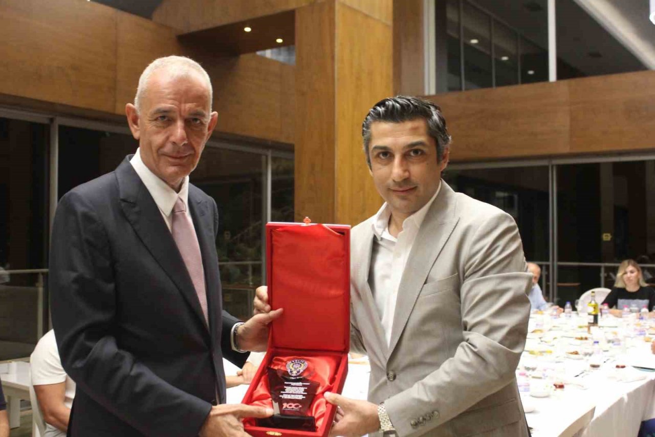 Marmaris Kaymakamı Aksoy, düzenlenen yemekle uğurlandı