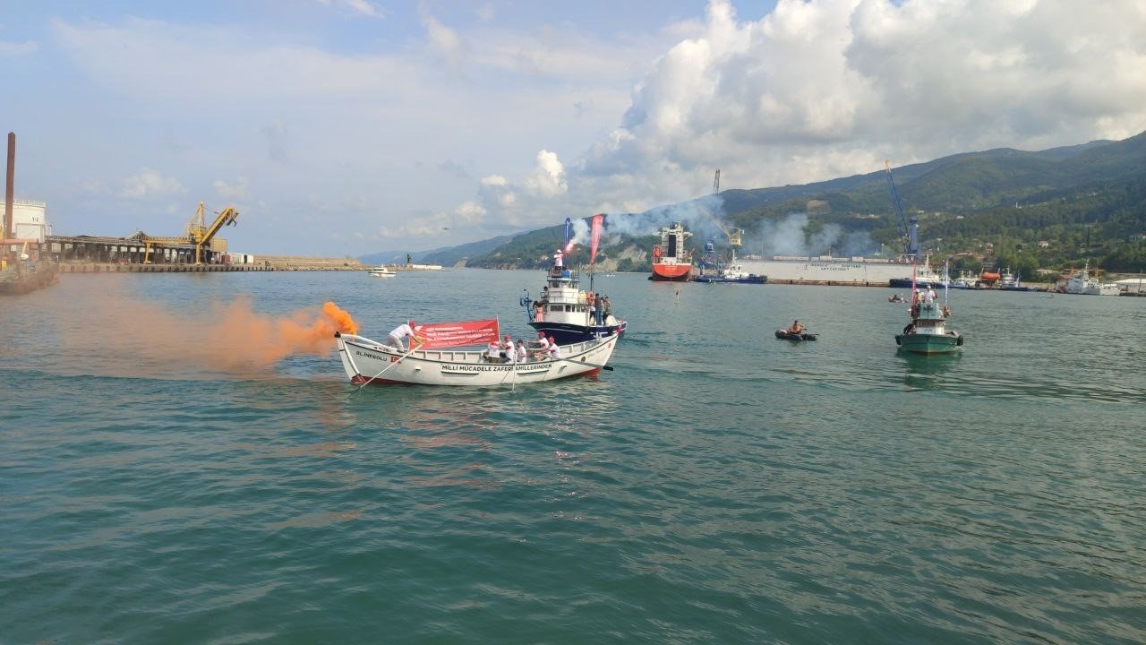 Milli Mücadele’nin simgesi İnebolu Denk Kayığı deniz şenliklerinde göz doldurdu