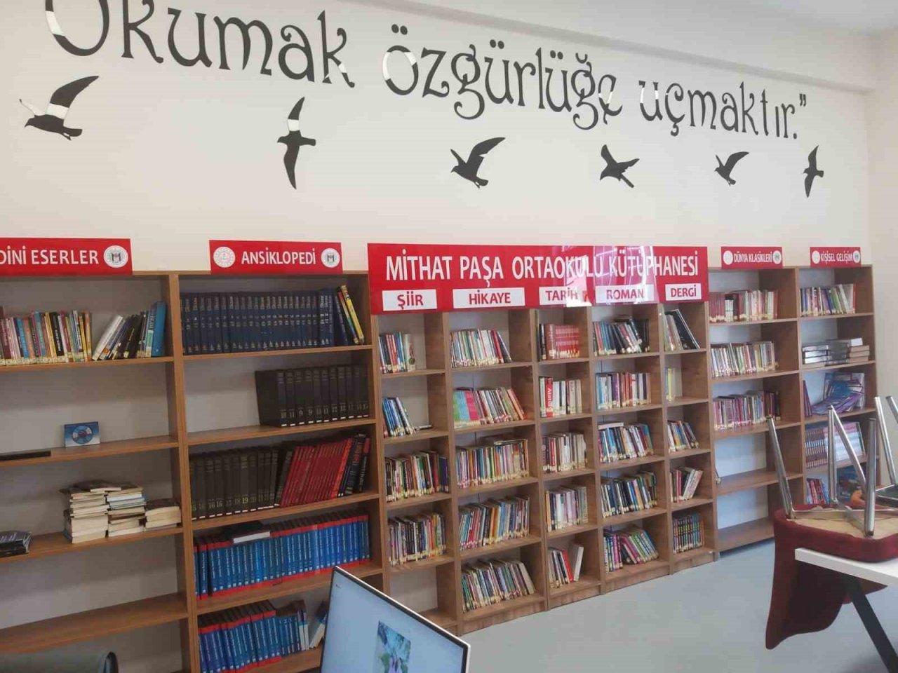 Öğretmenler yeni öğretim yılına okul temizliğini yaparak başladılar