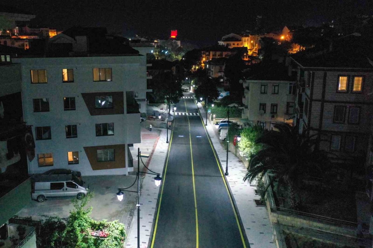 Şile Belediyesi yatırımlarını sürdürüyor: 75. Yıl Caddesi yenilendi