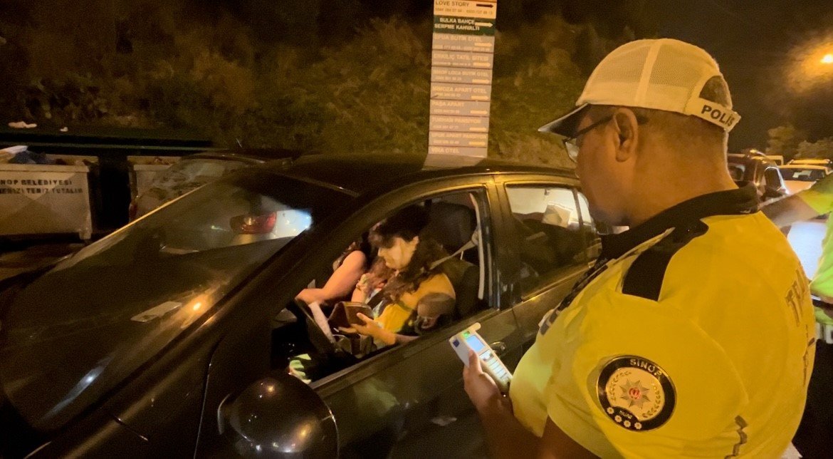 Sinop’ta polisten alkol denetimi
