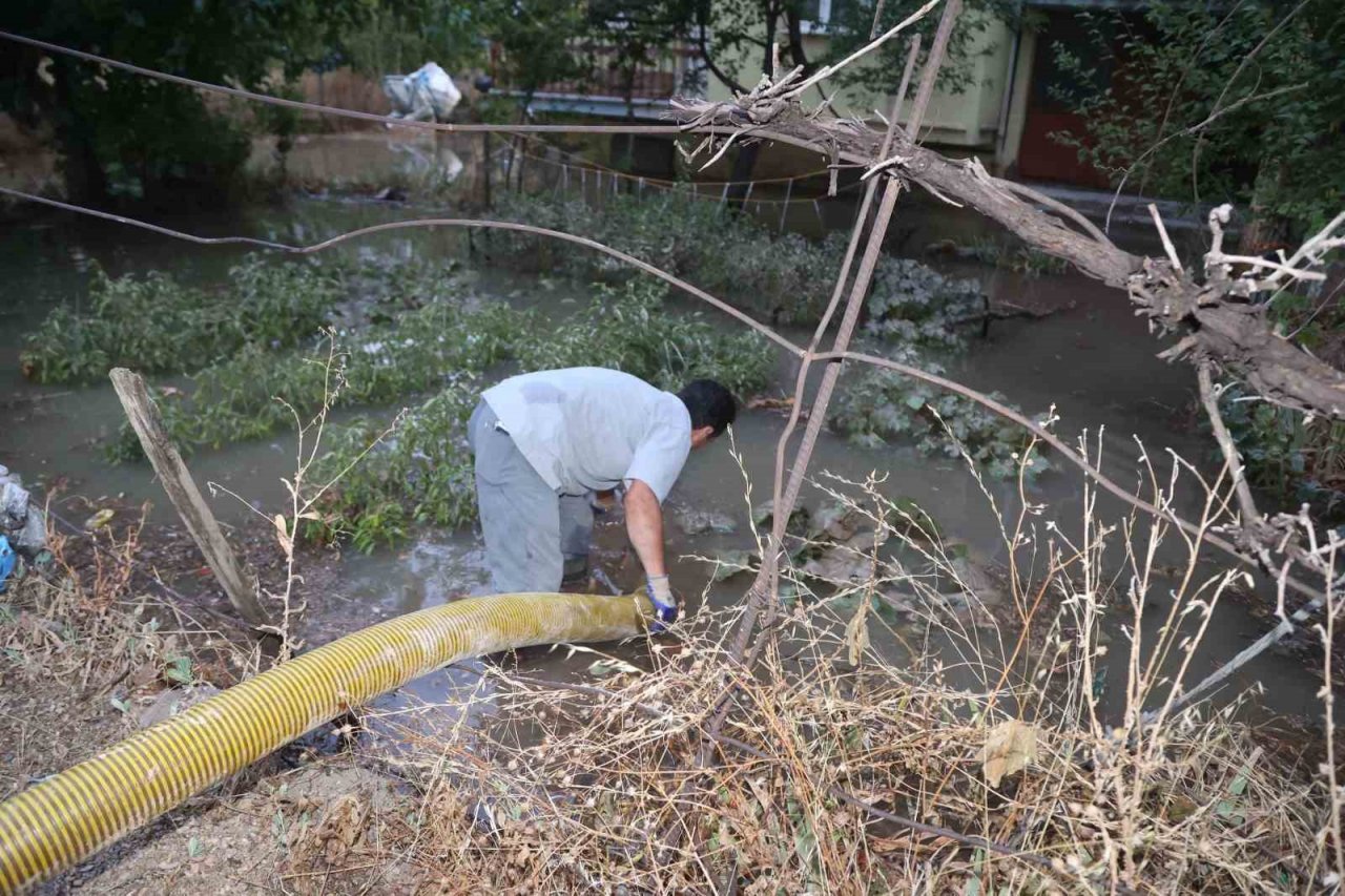 Uşak’ta yağış miktarı rekor seviyelere ulaştı