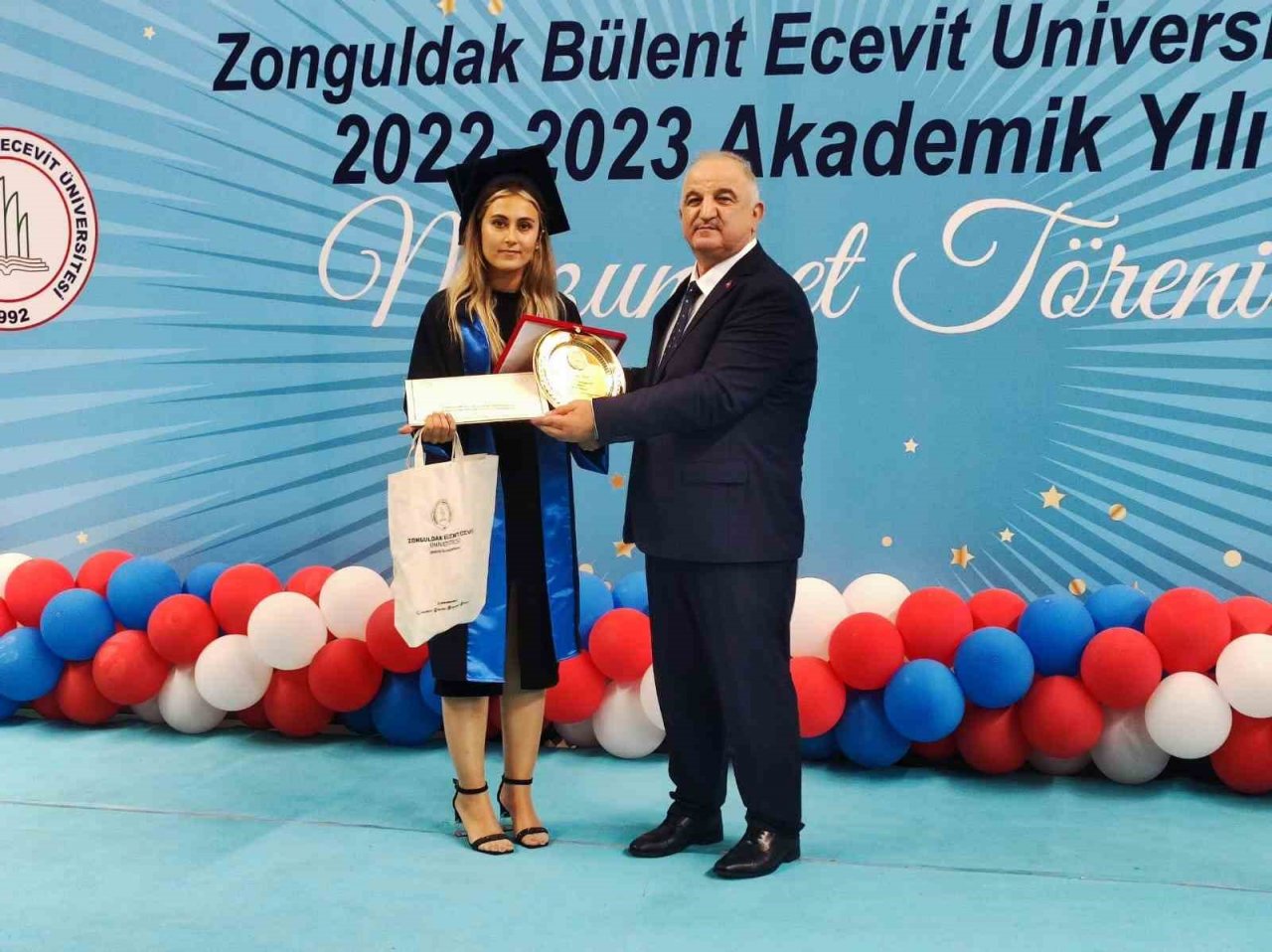 ZBEÜ’de mezuniyet coşkusu
