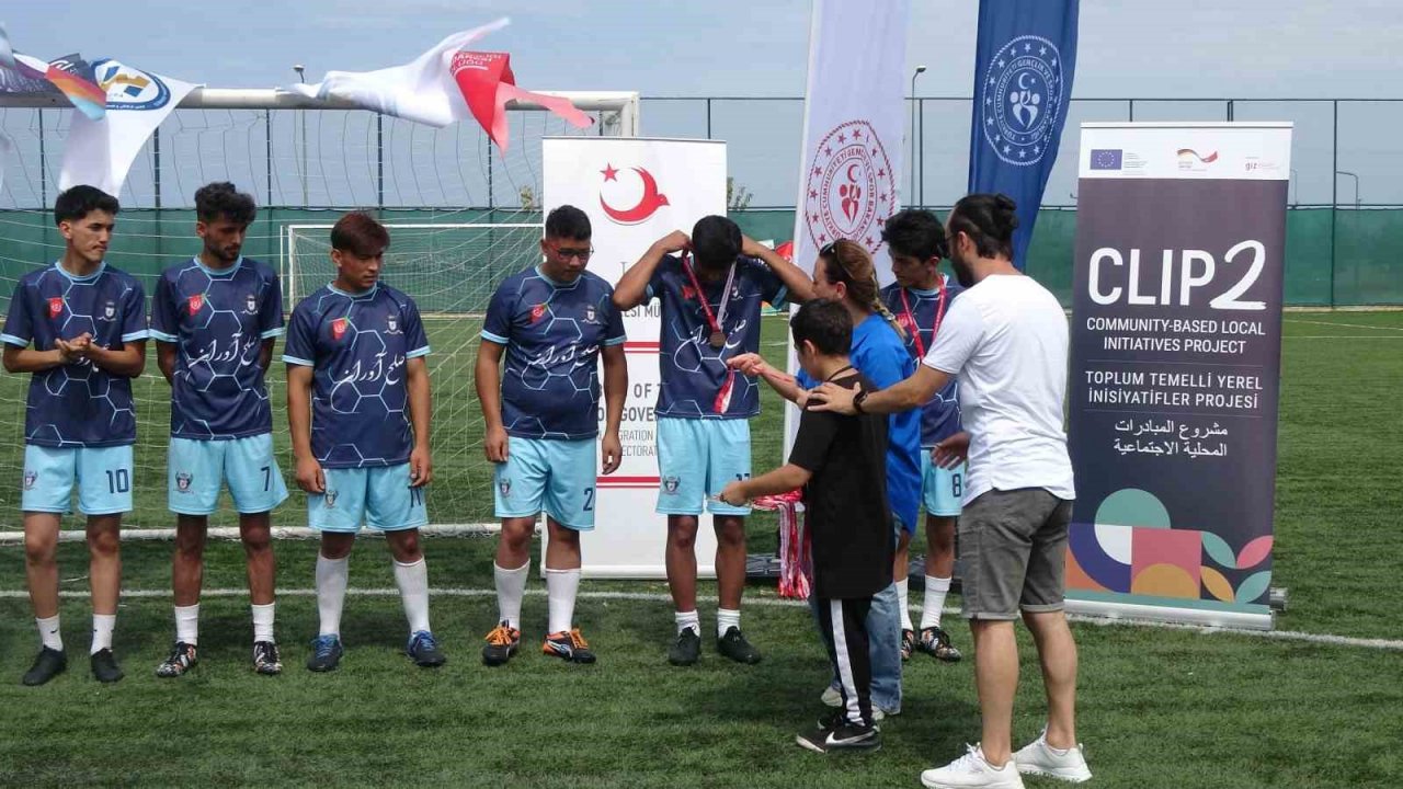 Göçmenlerin futbol turnuvası sona erdi