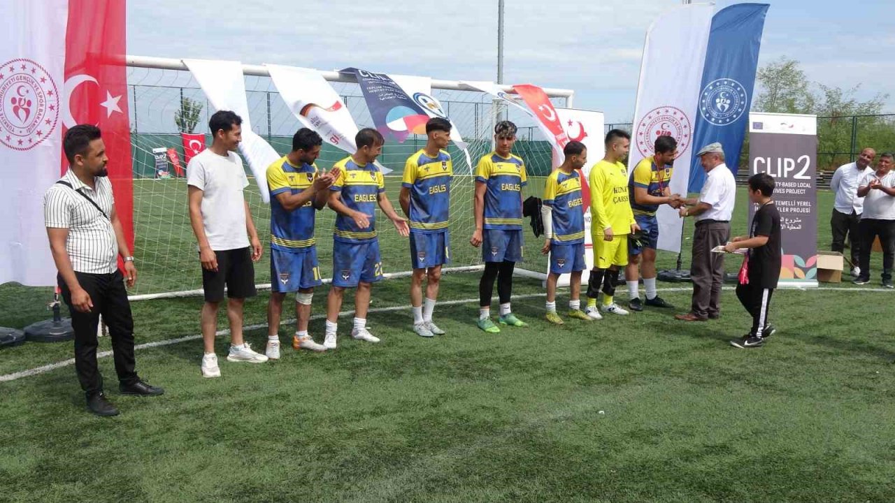 Göçmenlerin futbol turnuvası sona erdi