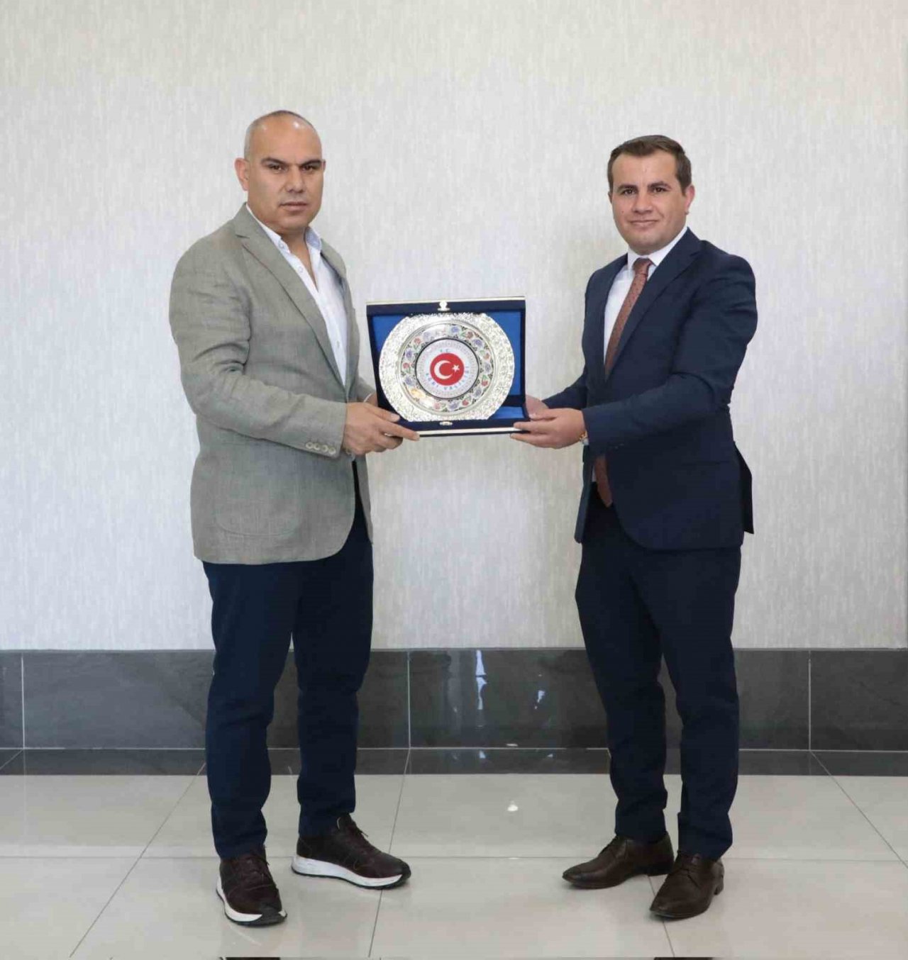 Ağrı Valiliği, kaymakamlara veda yemeği düzenledi