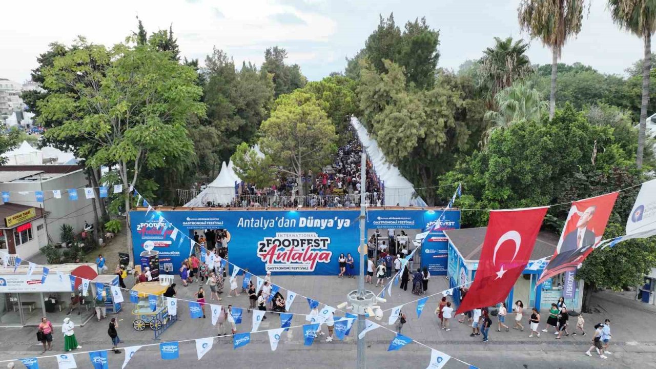 Lezzet dolu festival gastronomi şöleni yaşattı