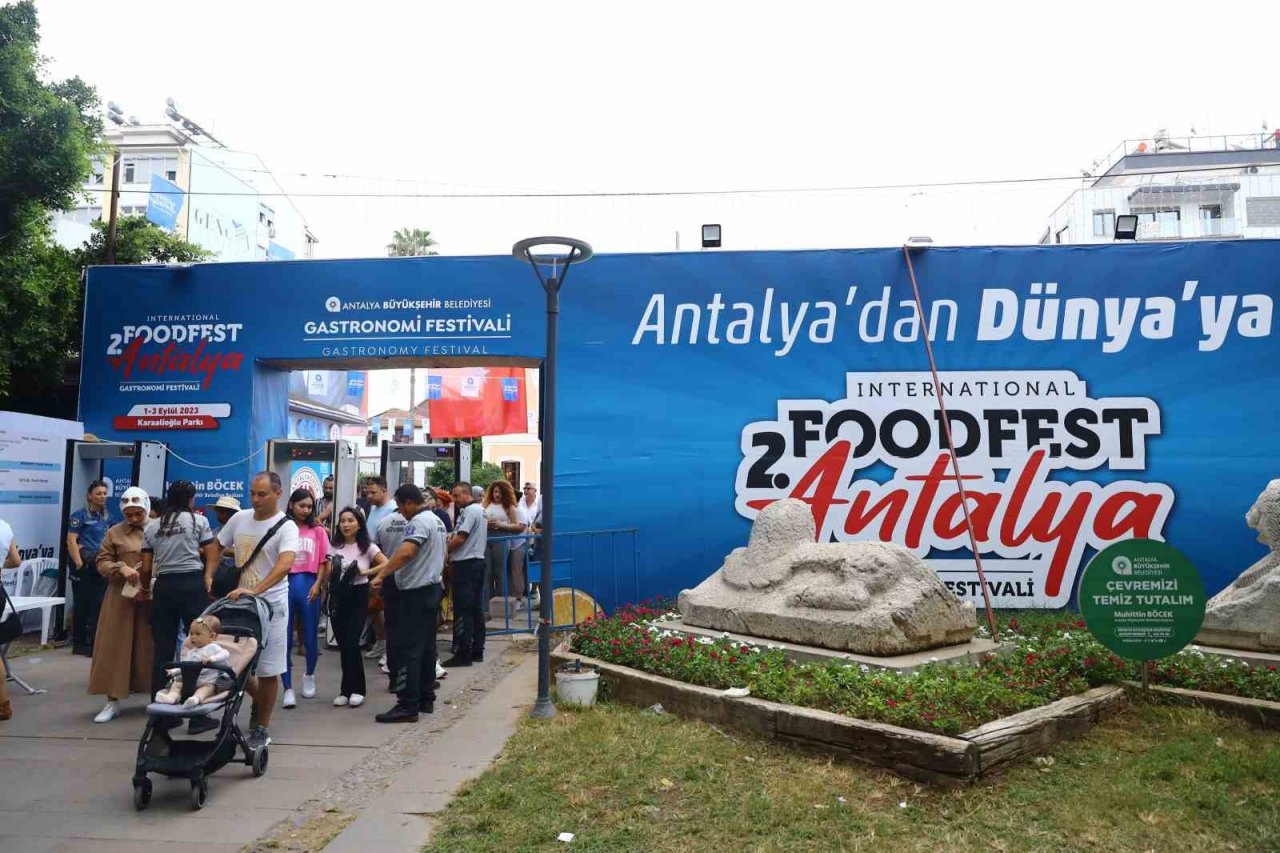 Lezzet dolu festival gastronomi şöleni yaşattı