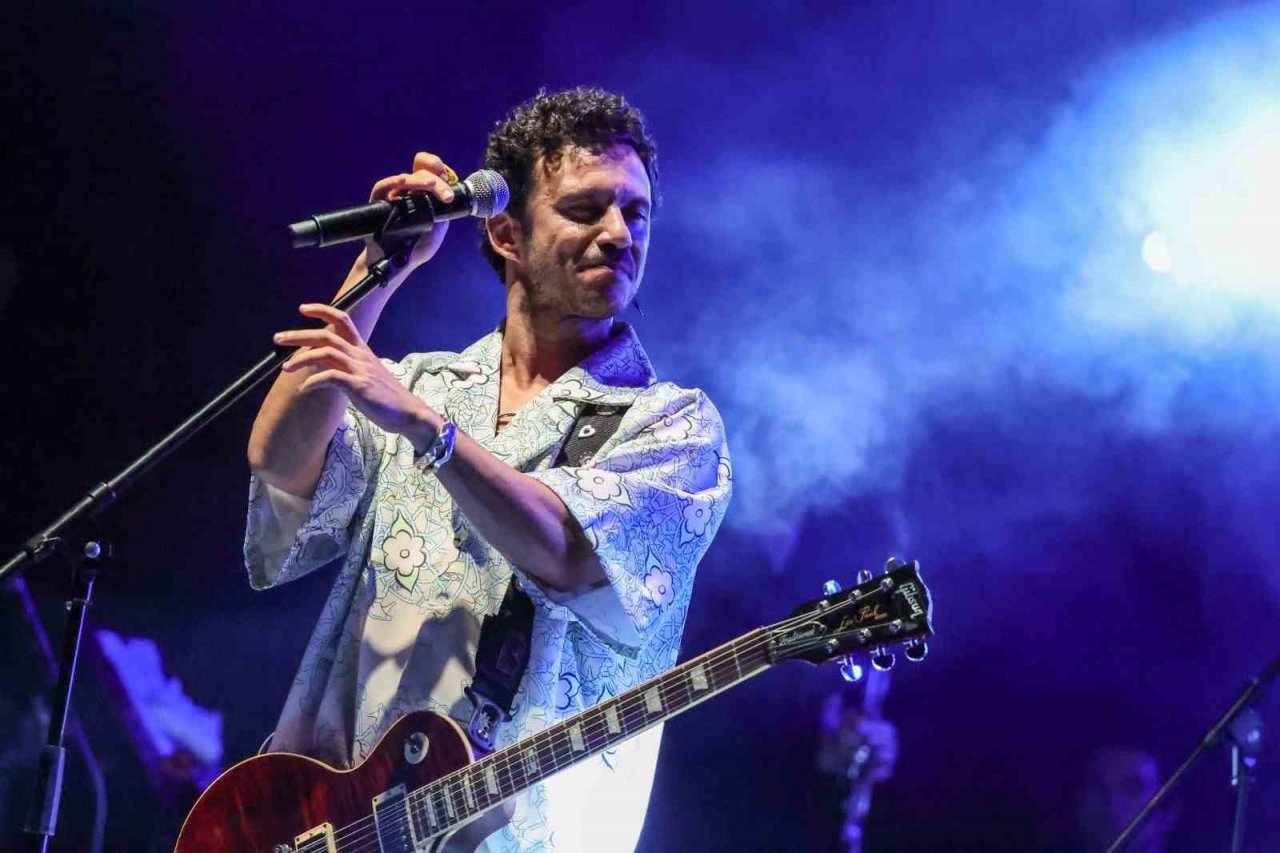 Antalya Gastronomi Festivali’nin ikinci gününde mor üzüm hasadı