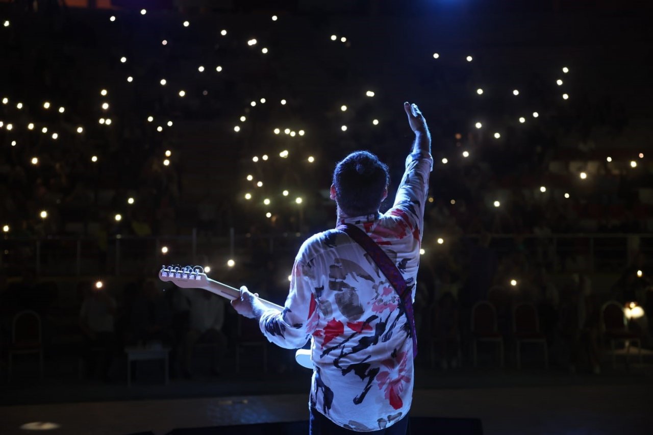 Bora Duran Derince’de sevenleriyle buluştu