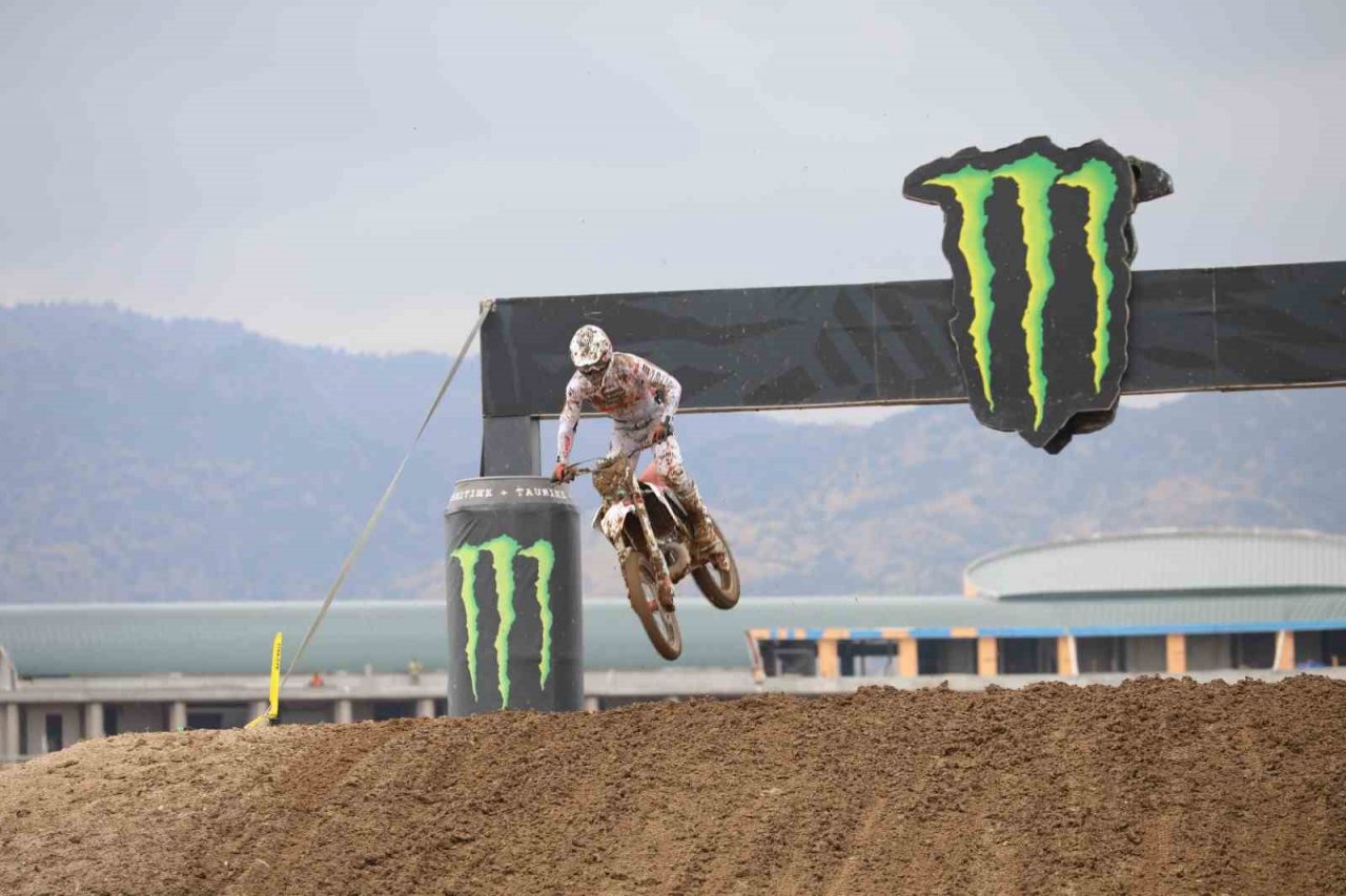 Afyonkarahisar’da Dünya Motokros Şampiyonası heyecanı sürüyor