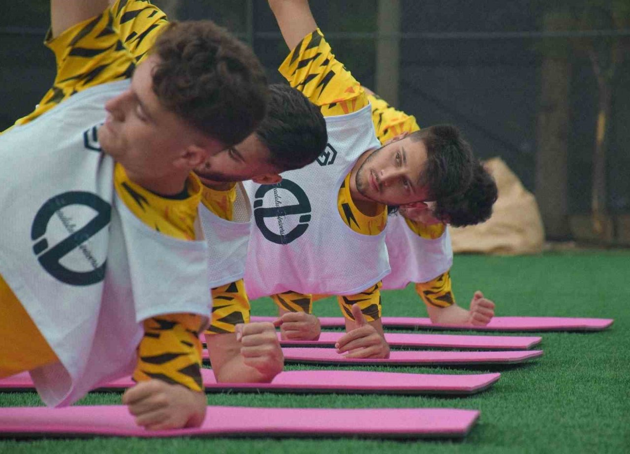 Anadolu Üniversitesi Spor Kulübü, Sapanca Gençlikspor maçına hazırlanıyor