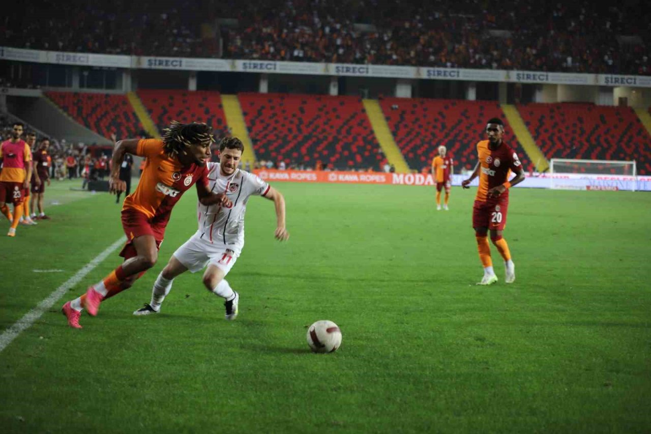 Trendyol Süper Lig: Gaziantep FK: 0 - Galatasaray: 3 (Maç sonucu)