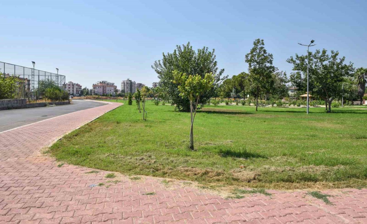 Kepez Habibler’i yeşille güzelleştiriyor