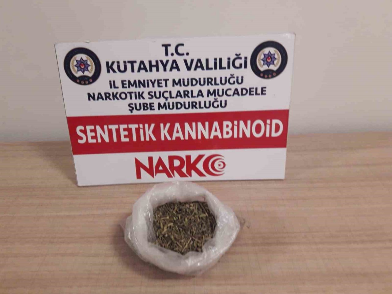 Kütahya’da polis uyuşturucu tacirlerine göz açtırmıyor