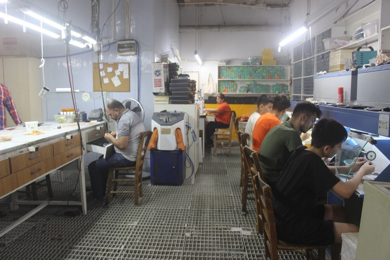 Kuyumculuk sektörü üretime başladı, ihracat kaybı kapatılıyor