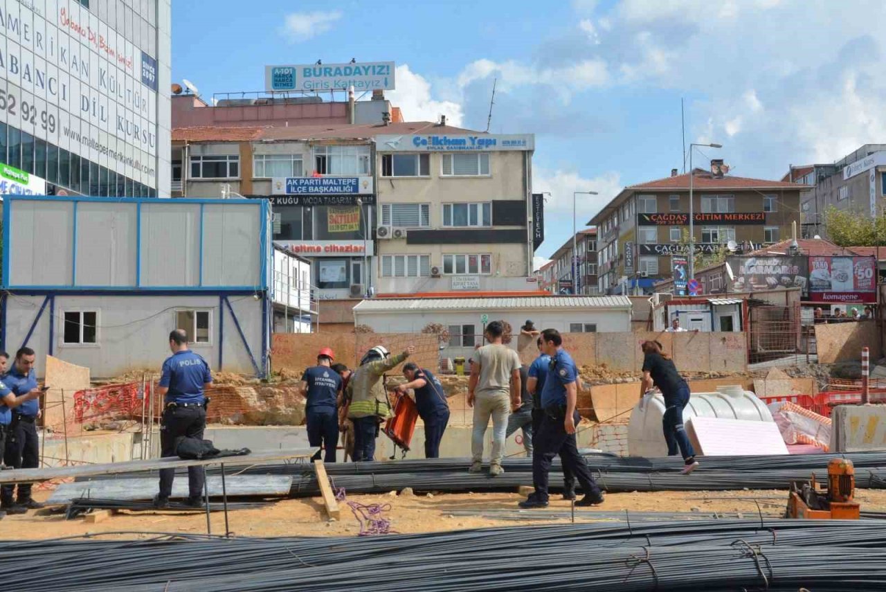 Maltepe’de İBB’nin meydan alt geçit çalışmasında bir işçi demirlerin altında kaldı