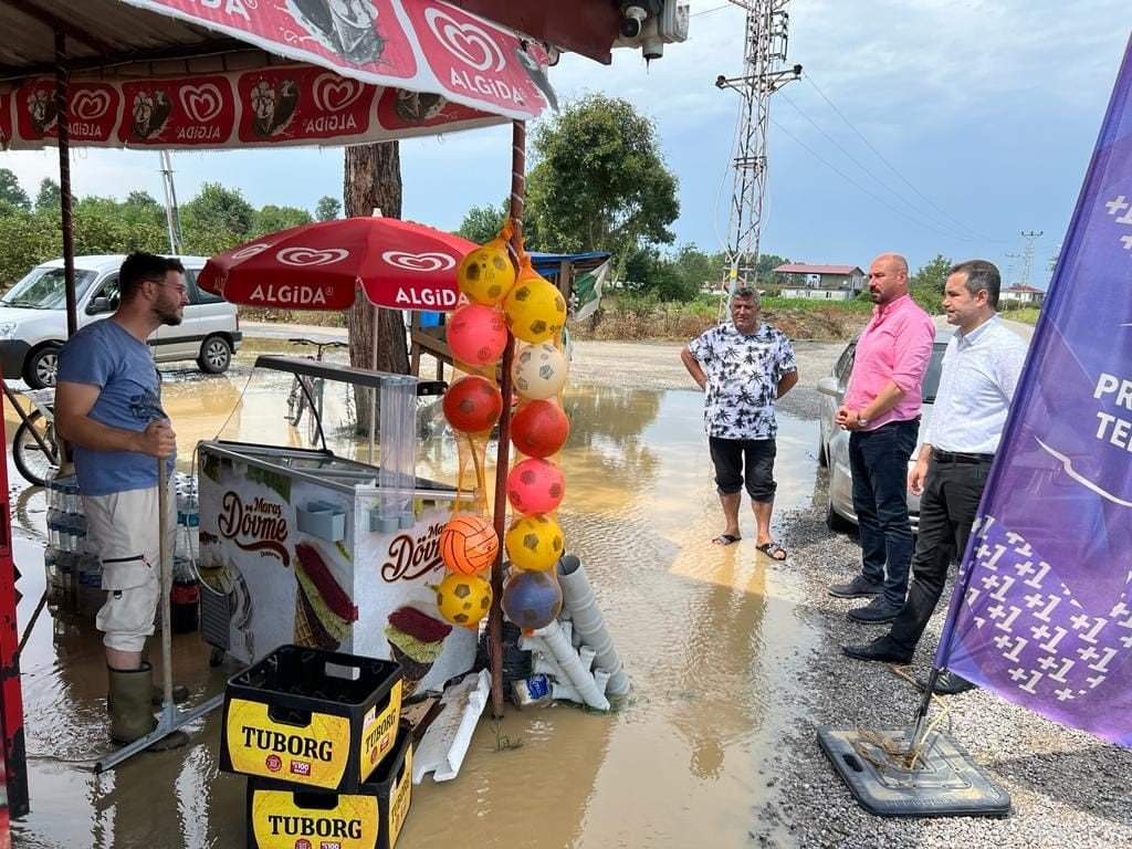 Tekkeköy’de ekipler sel afeti için sahada