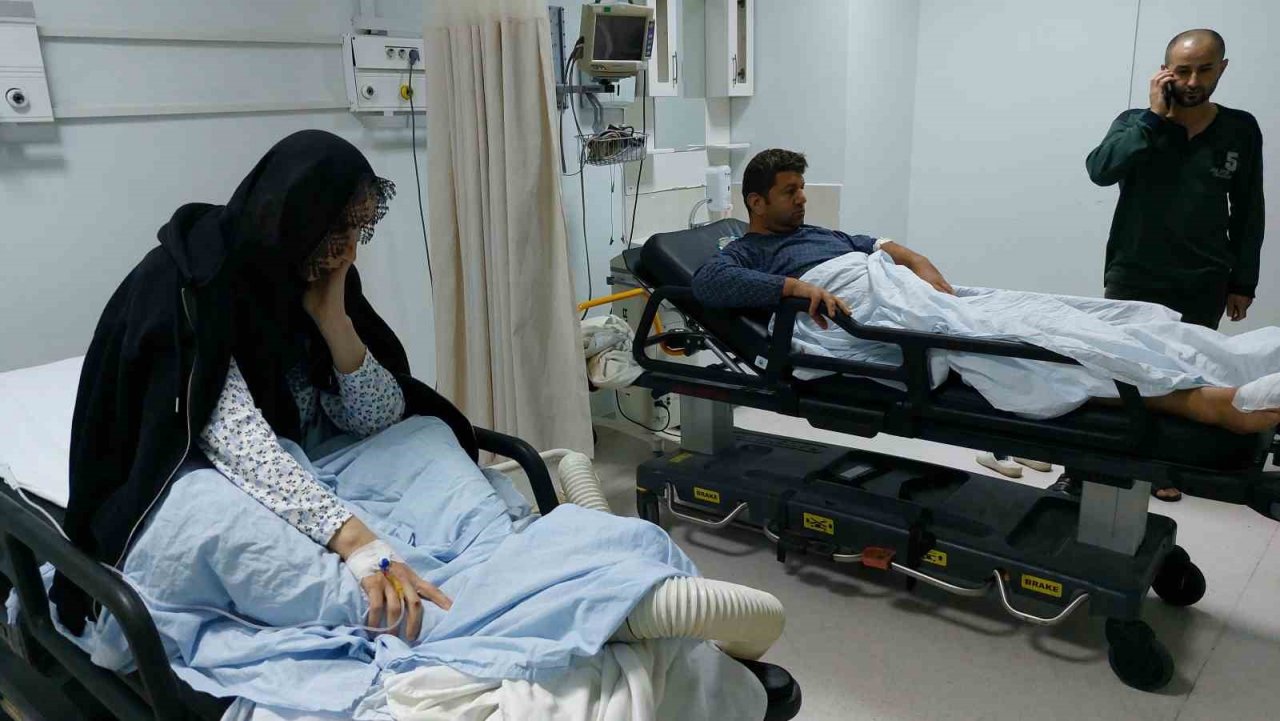 Selde sürüklenen 4 kişilik aile birbirlerine sarılarak ölümden kurtuldular: Anne ve baba hastanelik oldu