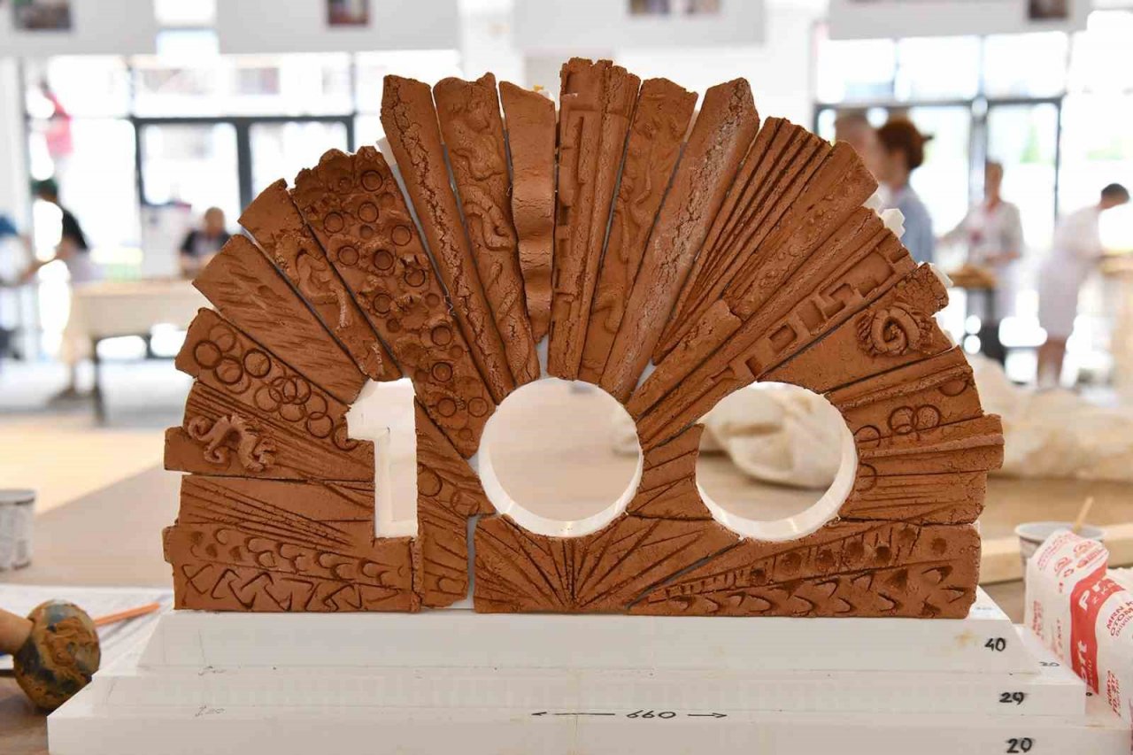 Sanatçılar 100’üncü yıla özel yapılacak eser için kolları sıvadı