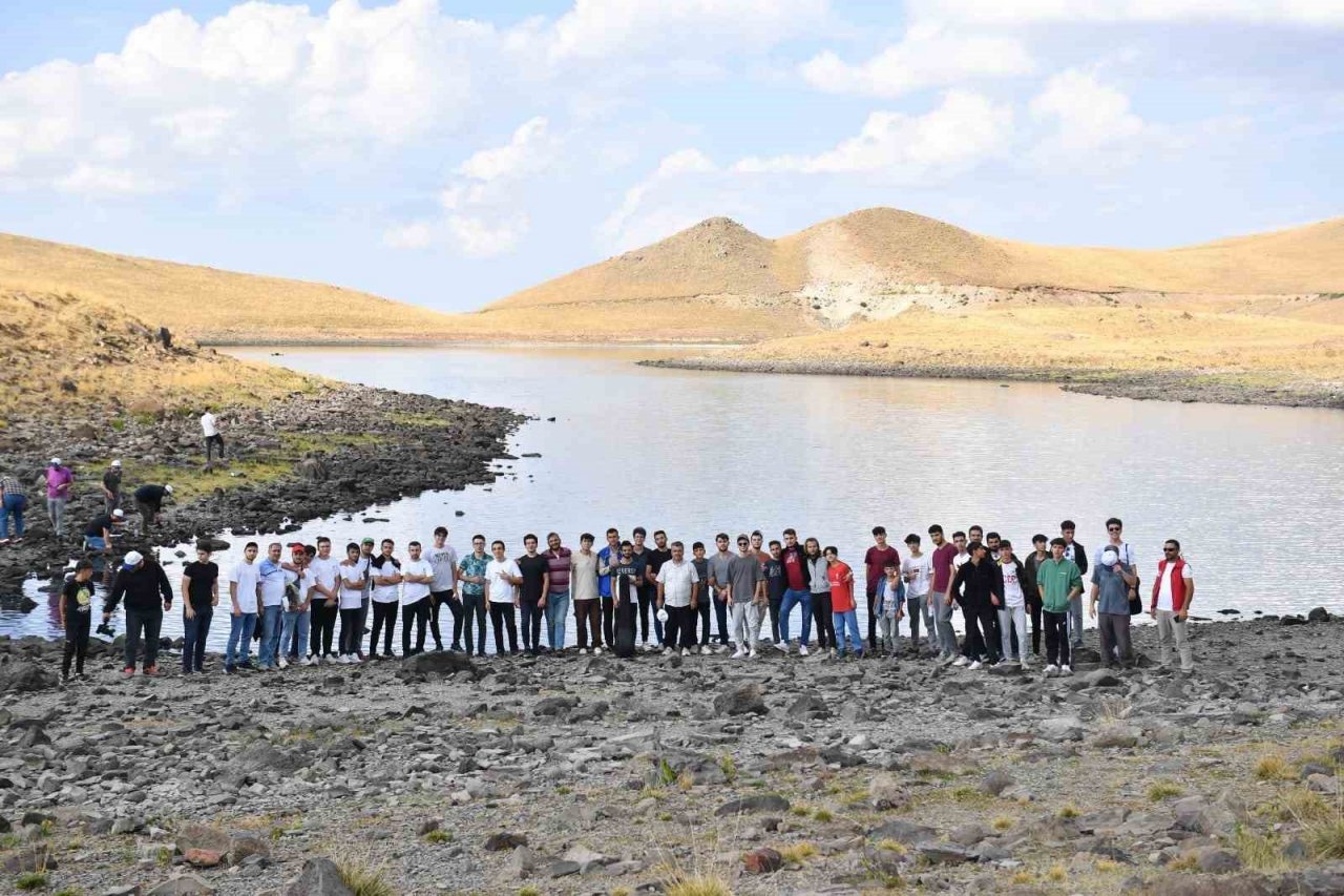 Yakutiye Belediyesi’nden Naf-ı Alem Su Şenliği ve Gençlik Kampı