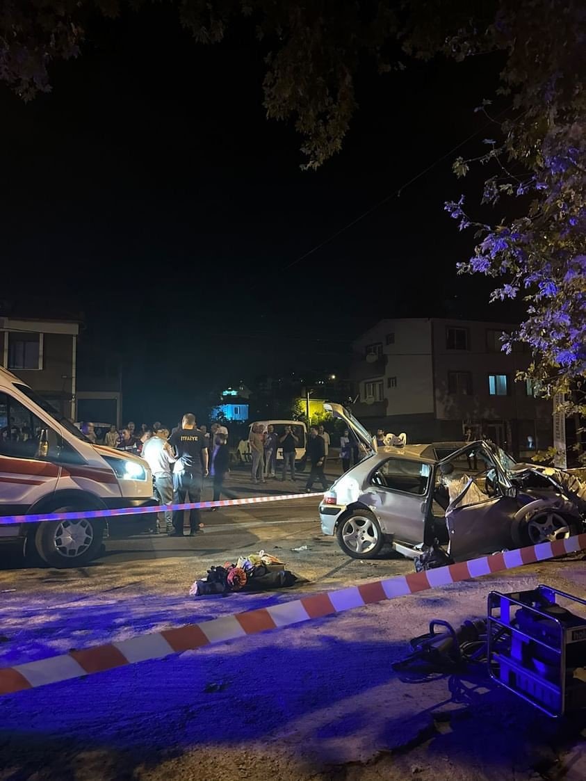 Yalova’da trafik kazası: 1 ölü, 3 yaralı