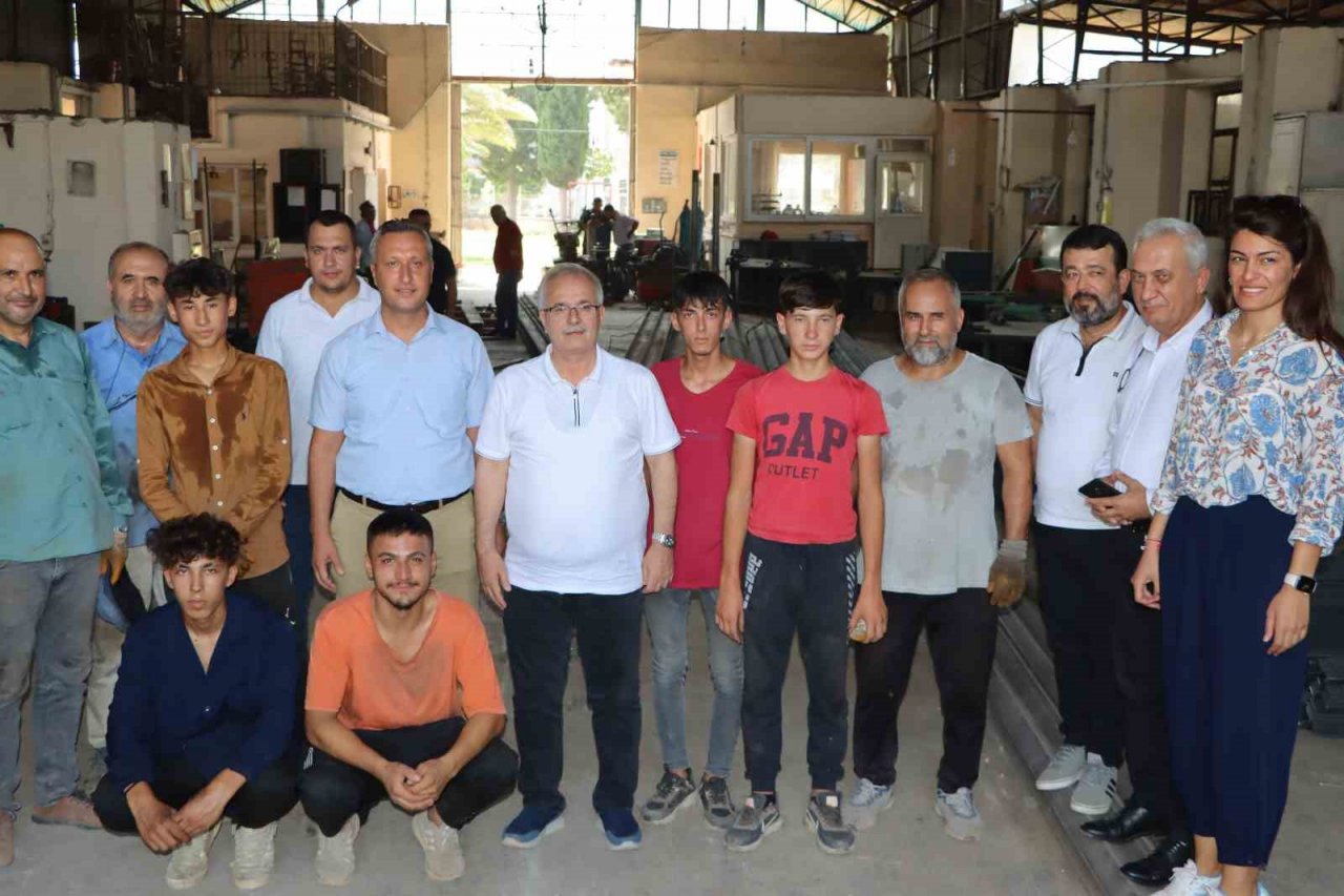 Kaynak işçisi bulunamadı meslek lisesi öğrencileri memleketleri için üretime geçti