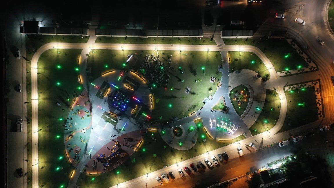 "Ajan kedi" Açık Hava Sinema Gösterimi yoğun ilgi