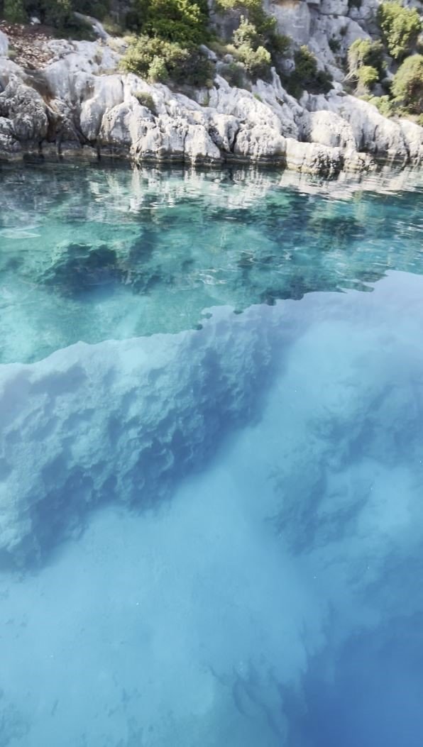 Bin 500 yıl önce depremle birlikte denizin yuttuğu şehir tekne turlarının merkezi oldu