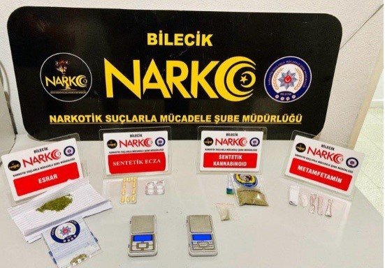 Bilecik’te 13 ayrı noktaya uyuşturucu operasyonu