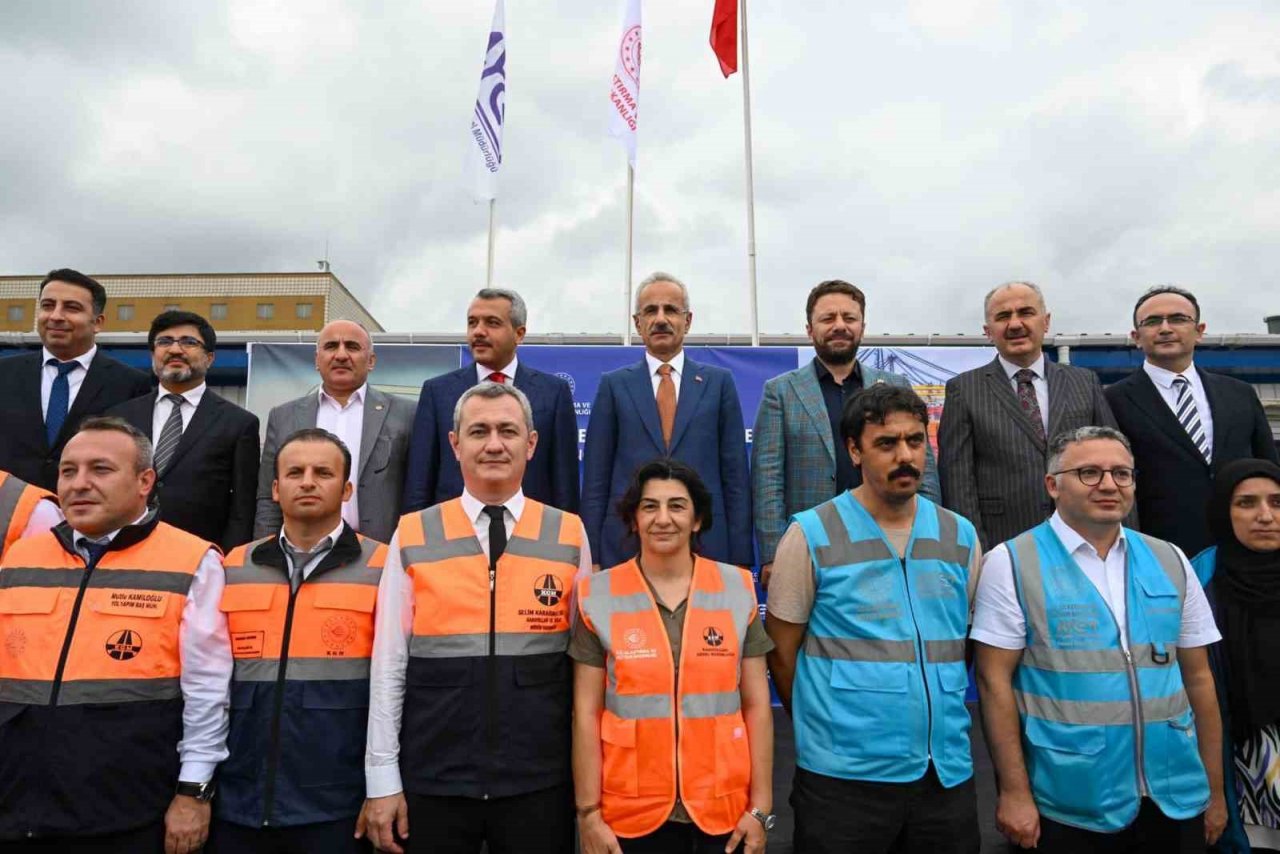 Ulaştırma ve Altyapı Bakan Uraloğlu: “İyidere Lojistik Limanı tüm bölgenin kalkınma hızına hız katacak bir lokomotif olacak”