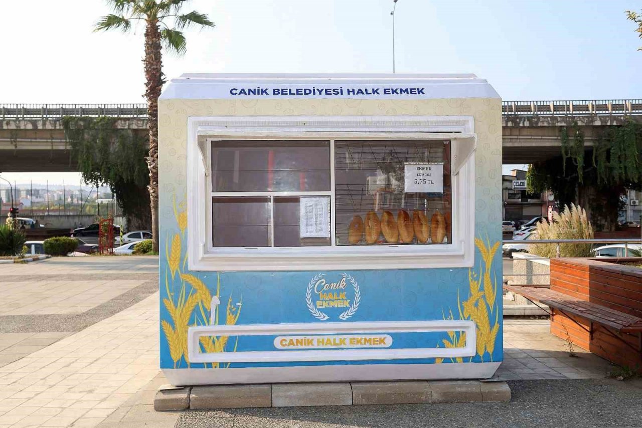 Samsun’da halk ekmek büfeleri açıldı: 220 gram ekmek 5,75 TL