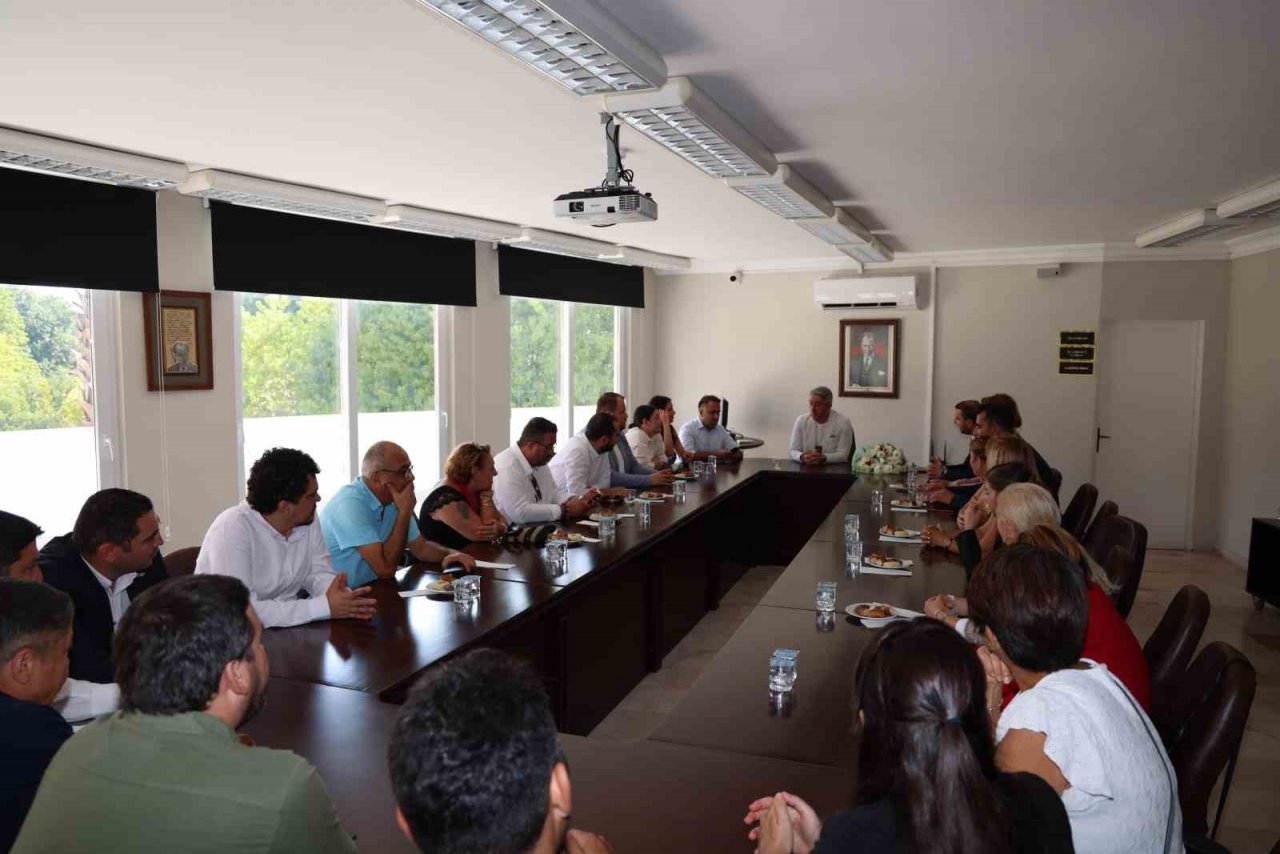 Başkan Oktay: "Yerel seçim öncesinde hepimiz yoğun bir döneme gireceğiz"