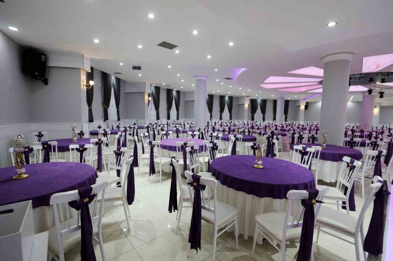 Yenimahalle Belediyesi çiftlerin mutluluğuna ortak oluyor