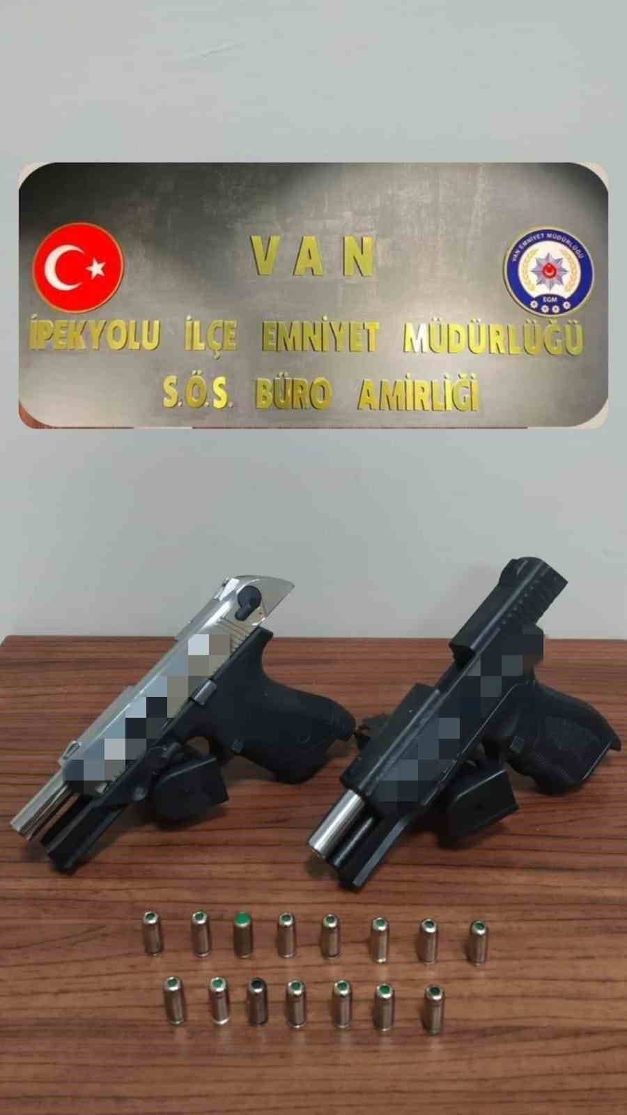 Van’da değişik suçlardan 19 kişi tutuklandı