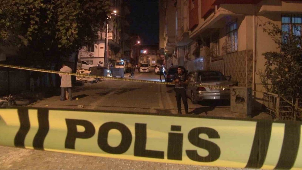 Esenyurt’ta husumetli iki aile arasında uzun namlulu silahlı kavga