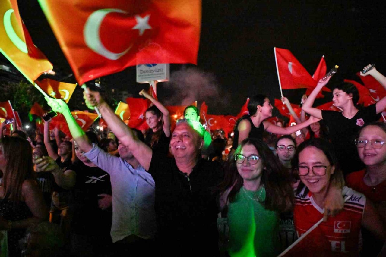 Muratpaşa’da şampiyonluk coşkusu