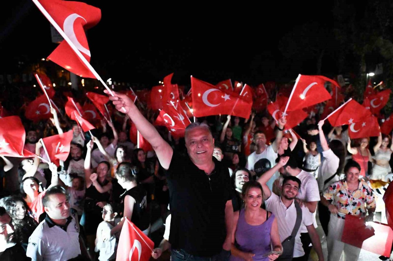 Muratpaşa’da şampiyonluk coşkusu