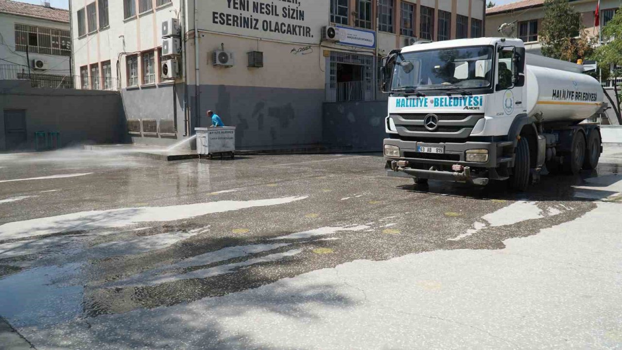 Haliliye’de eğitim dönemi öncesi temizlik atağı