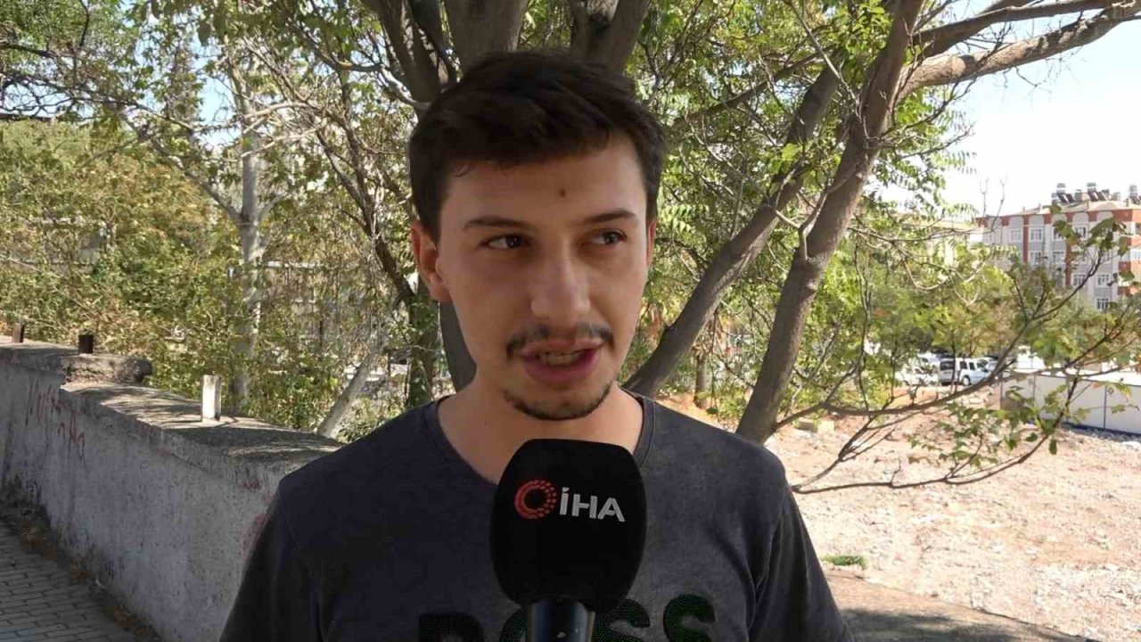 Depremden önce futbol sahası, şimdi ise boş bir arazi