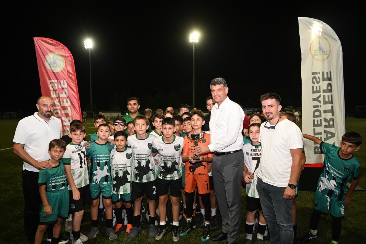 3. Kartepe Şöhretler Turnuvası’nın şampiyonu Suadiyespor