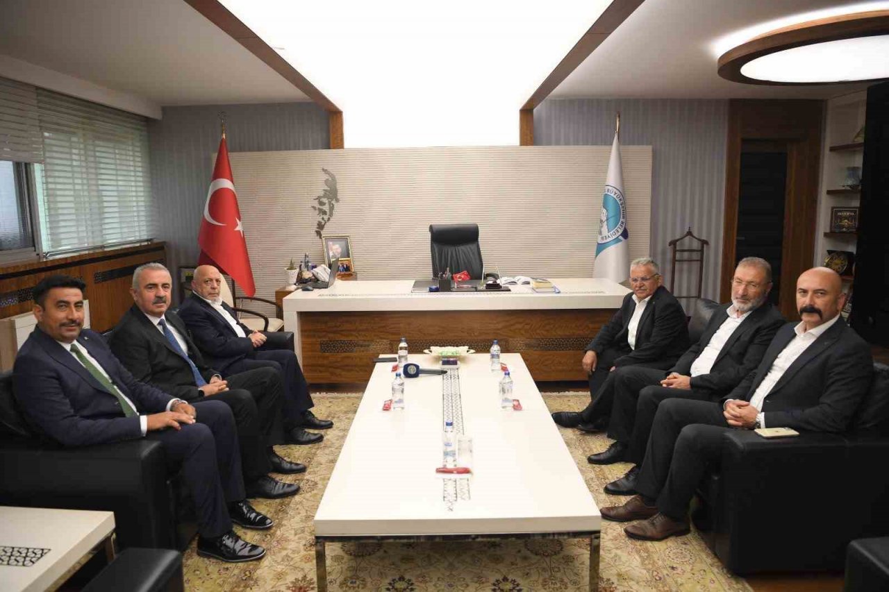 Başkan Büyükkılıç, HAK-İş Genel Başkanı Arslan’ı Ağırladı