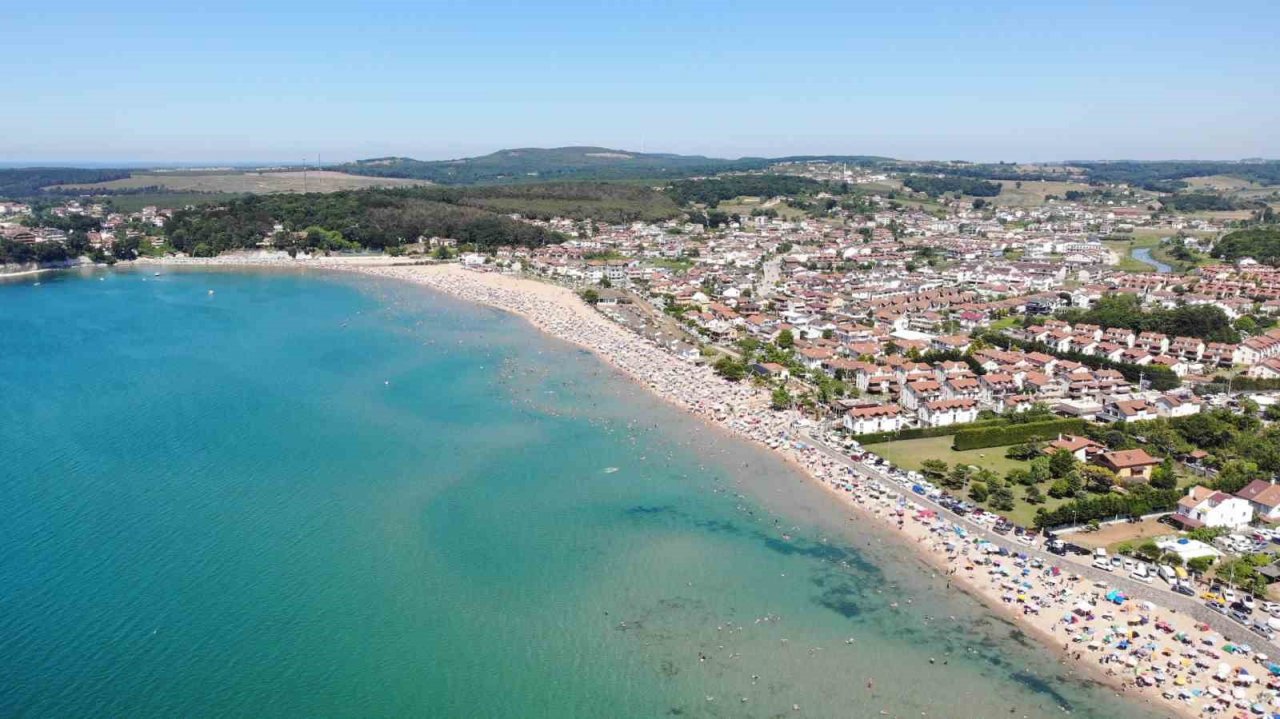 Bir ayda 402 kişi boğulmaktan son anda kurtarıldı